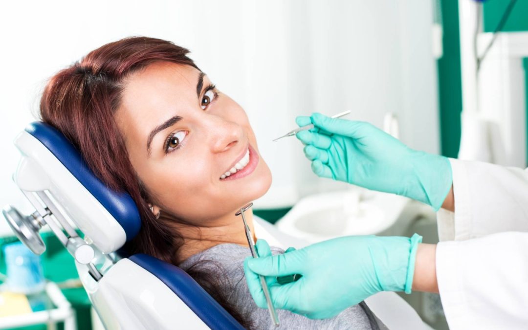 5 cuidados tras una extracción dental que necesitas saber